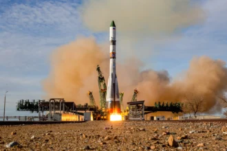 Роскосмос